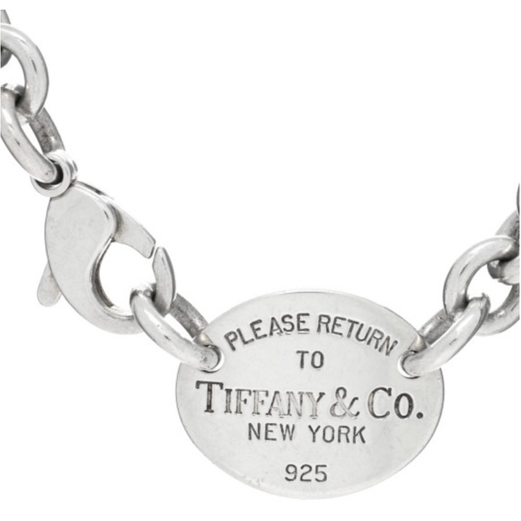 Authenticated Tiffany & Co. Return to Tiffany Oval Tag Necklace Sterling Silver - Picture 4 of 10